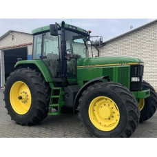 Трактор John Deere 7600