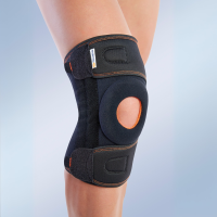 Orliman 7119 Hinged Knee Brace with Side Stabilizers