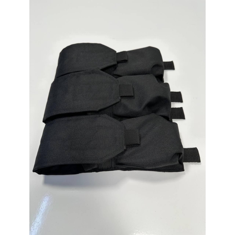 Підсумок потрійний для магазинів АК закритий з MOLLE (Чорний)