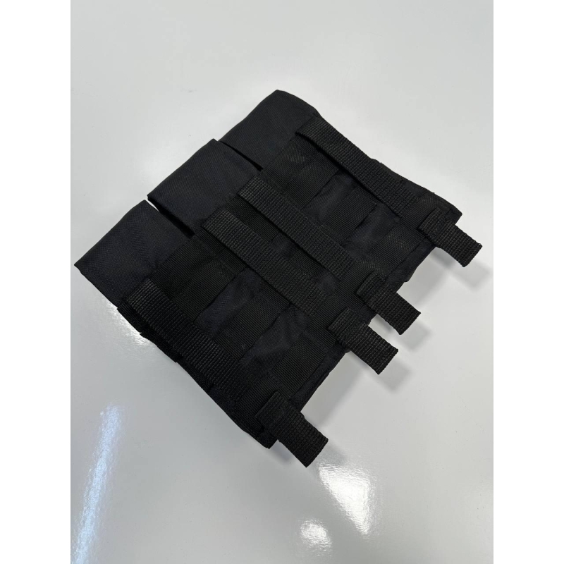 Підсумок потрійний для магазинів АК закритий з MOLLE (Чорний)