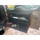 Відкидний експедиційний стіл на двері багажника Land Rover Defender L663 — складний стіл MOLLE для кемпінгу та off-road