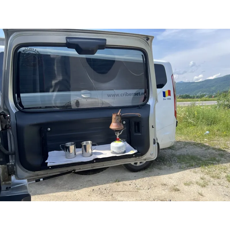 Відкидний експедиційний стіл на двері багажника Land Rover Discovery 1/2 — складний стіл MOLLE для кемпінгу та off-road