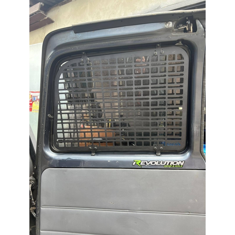 Молле-панелі для дверей багажника Toyota Land Cruiser 80 - Права