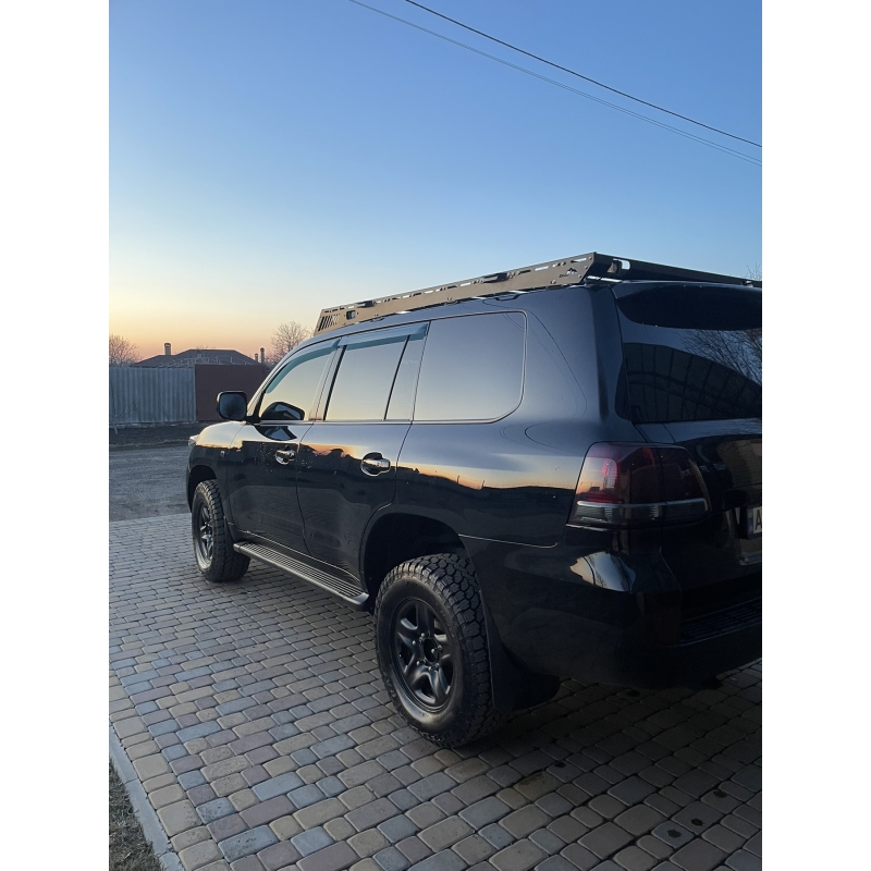 Експедиційний багажник на Lexus LX200