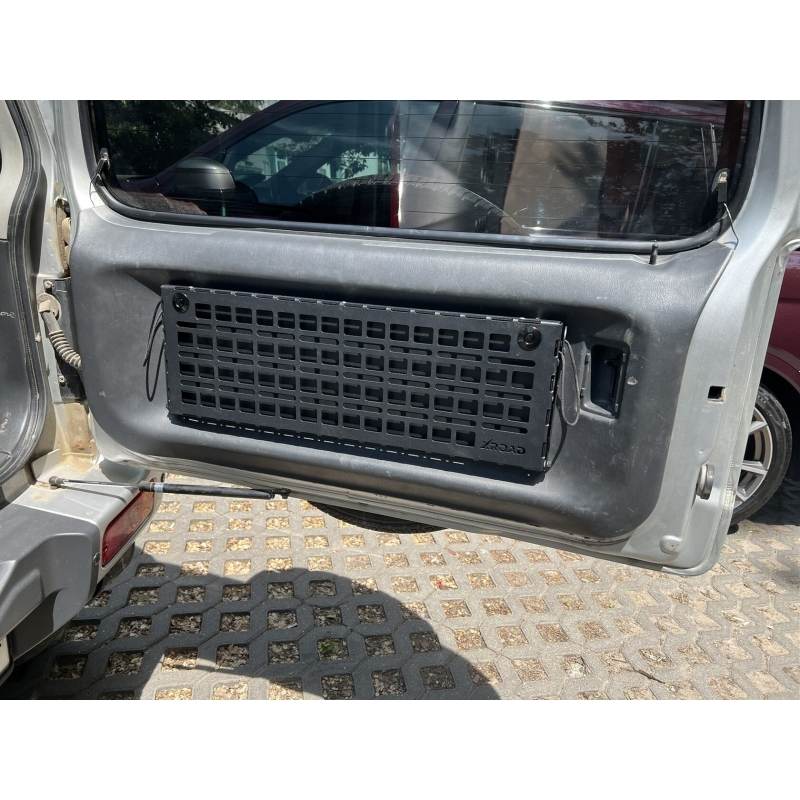 Відкидний експедиційний стіл на двері багажника Suzuki Jimny JB 23/33/43/53 (1998–2018)— складний стіл MOLLE для кемпінгу та off-road