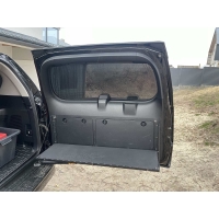 Відкидний експедиційний стіл на двері багажника Toyota Land Cruiser Prado 150 / Lexus GX 460 — складний стіл MOLLE для кемпінгу та off-road - Стаціонарний