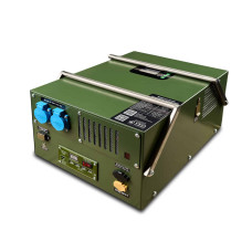 Зарядная станція COMMANDOS 29,6V/3200W/3,1kWh + MPPT